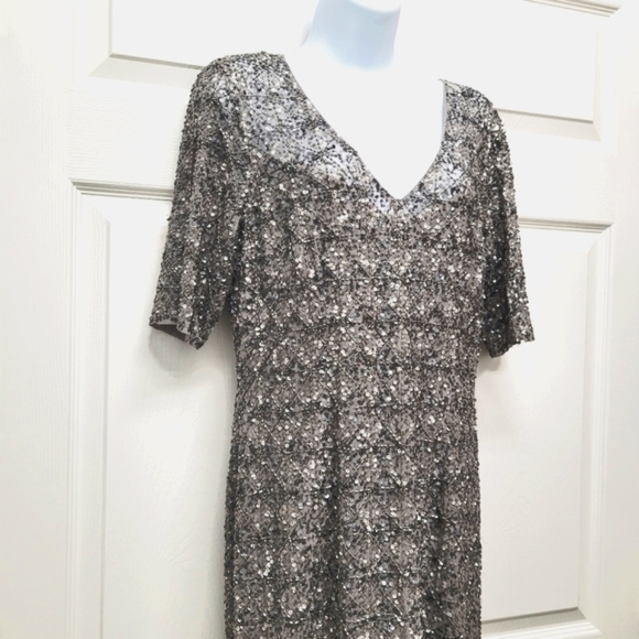 Adrianna Papell Fitted Sequin Mid-length Dress - Picture 7 of 14